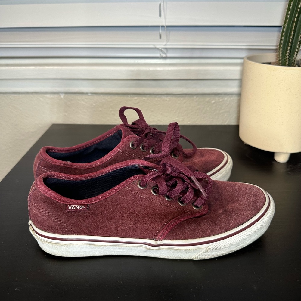 Vans - Picture 4 of 5